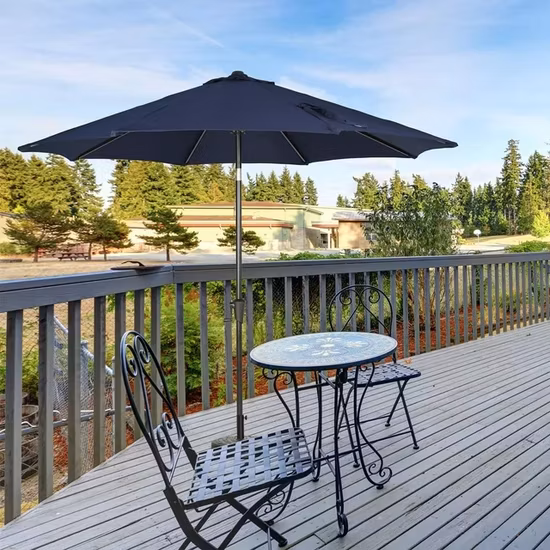 Bunte Sonnenschirme im Großhandel, individuell gestalteter Sonnenschirm, Strandschirm im Freien